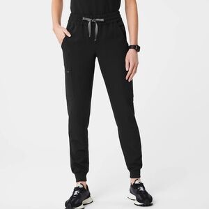 Figs Women's Black Uman Relaxed Jogger Scrub Pants - S